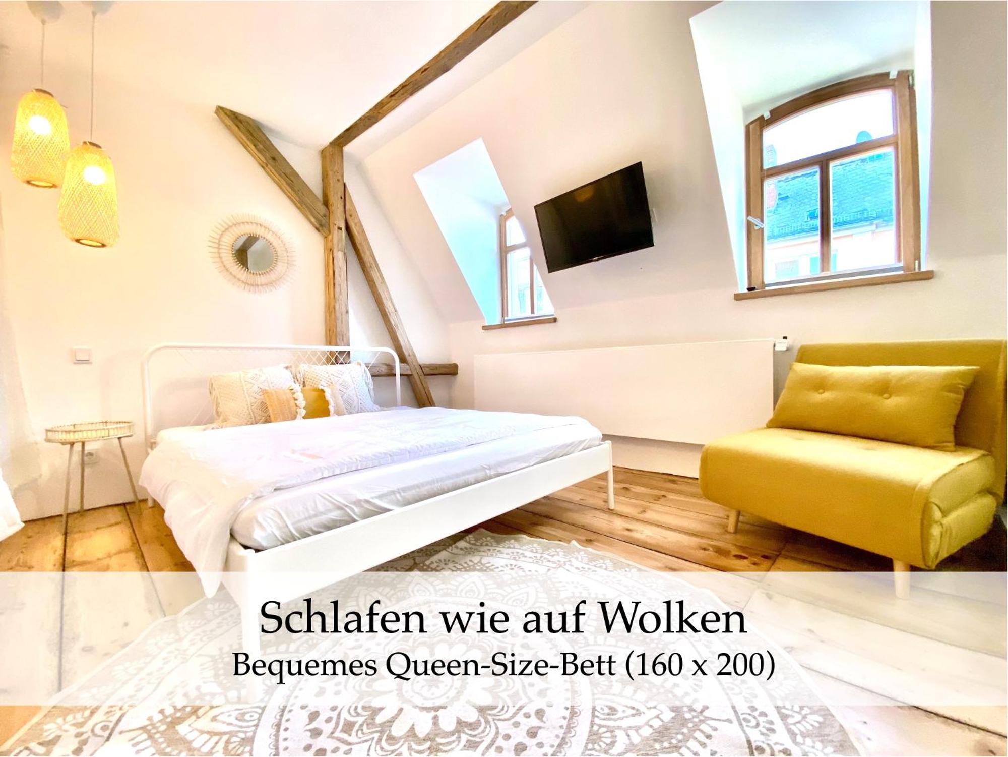 Zentrale 1-Zimmer-Ferienwohnung Mit Digitalem Check In Hof  Exterior foto